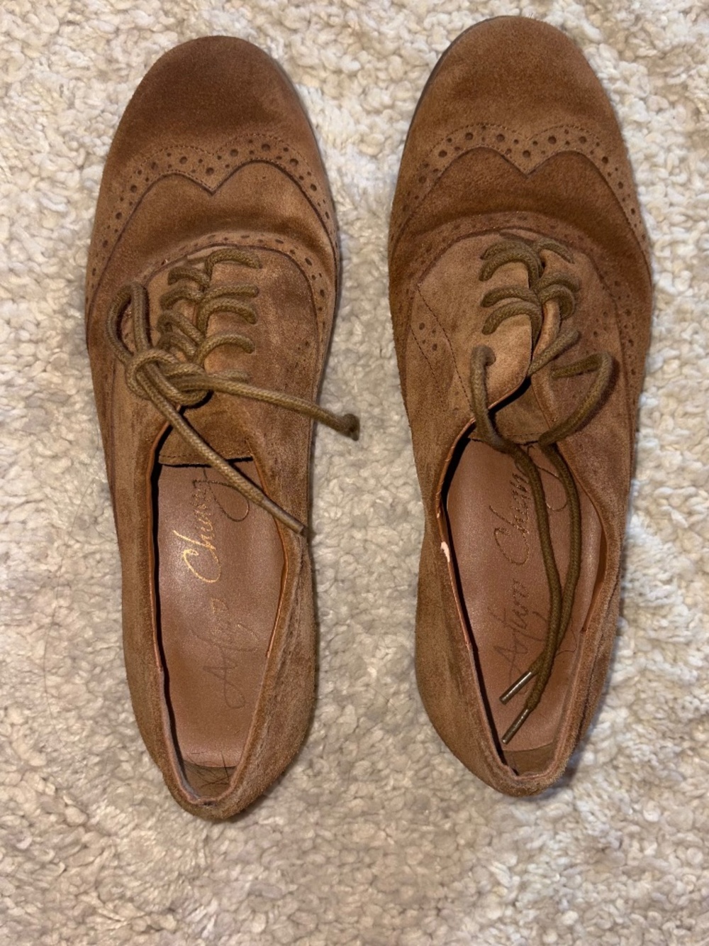 Arturo Chiang Size 8 1/2  brown suede shoes